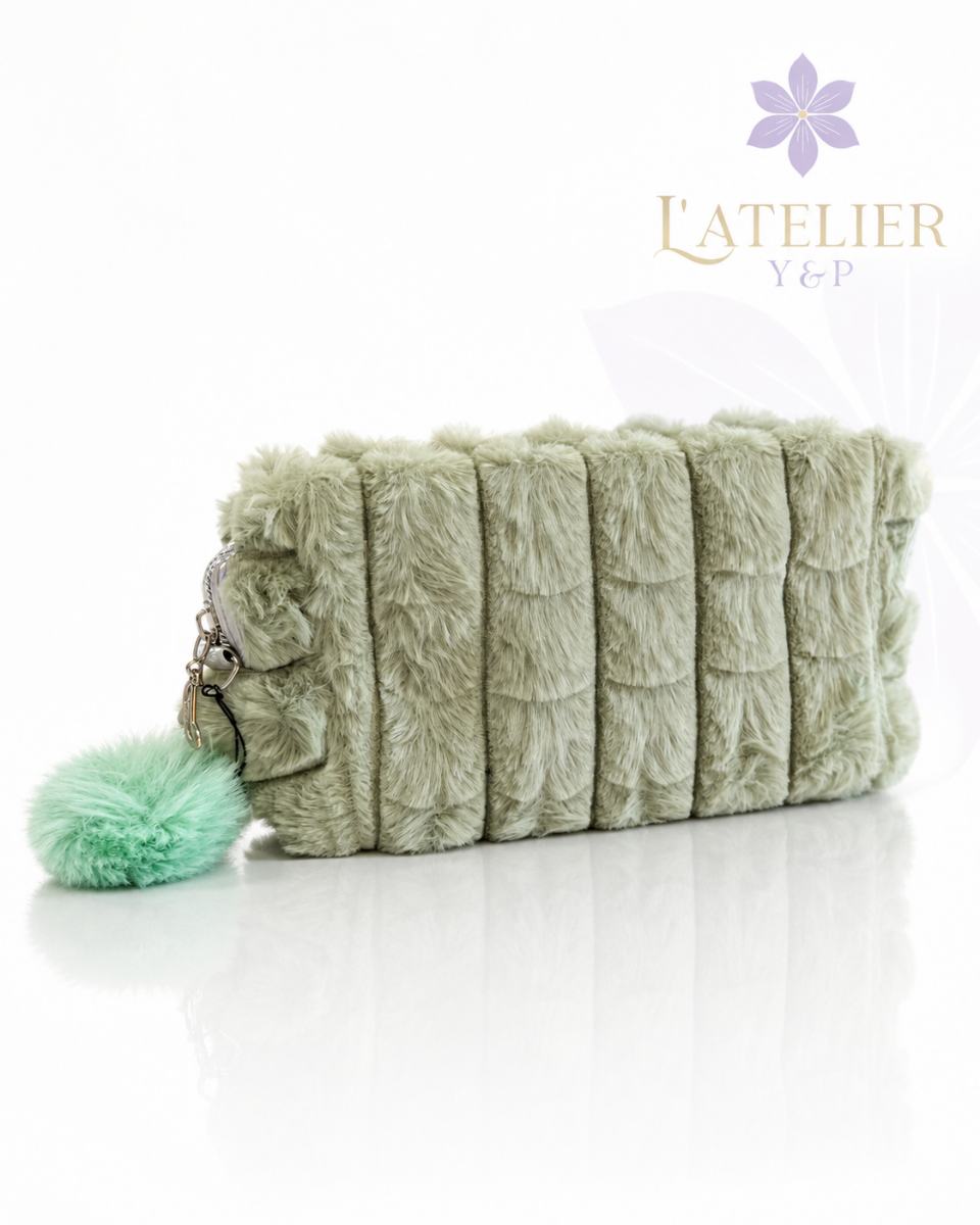 Necessaire verde musgo